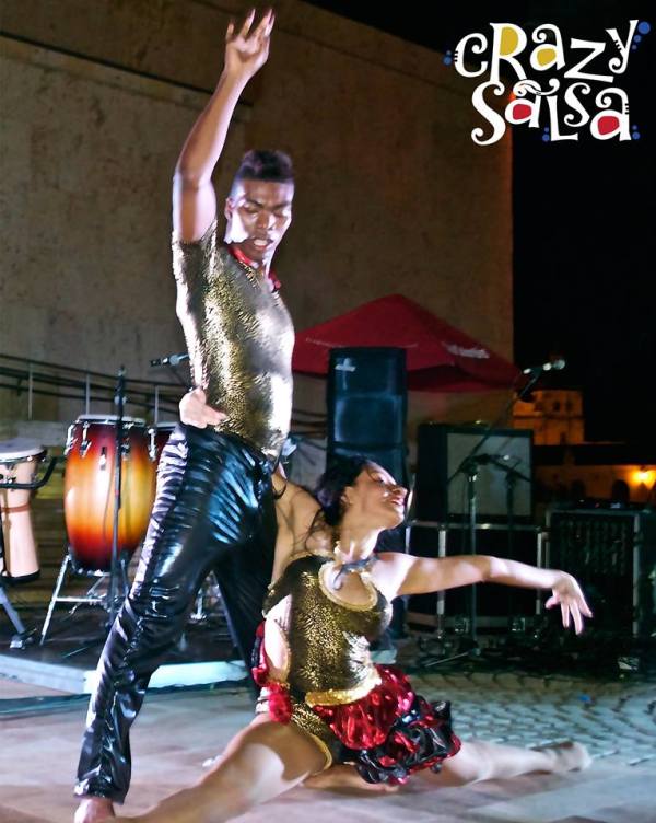 Crazy salsa dance school